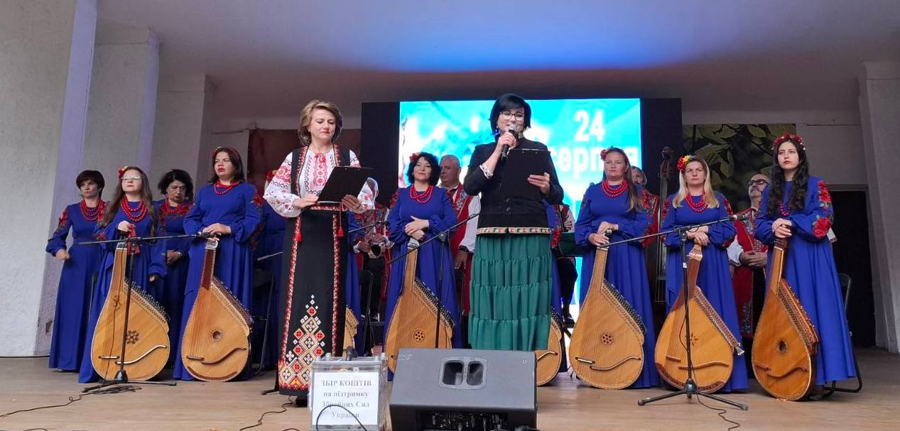 МИСТЕЦЬКА ПРОГРАМА «УКРАЇНО, МОЛЮСЯ ЗА ТЕБЕ»