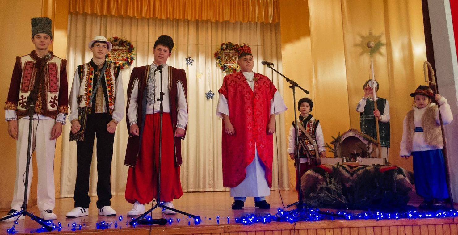 ТРАДИЦІЙНА РОЗКОЛЯДА ВІДБУЛАСЯ У БУДИНКУ КУЛЬТУРИ С. ПІДЛУЖЖЯ