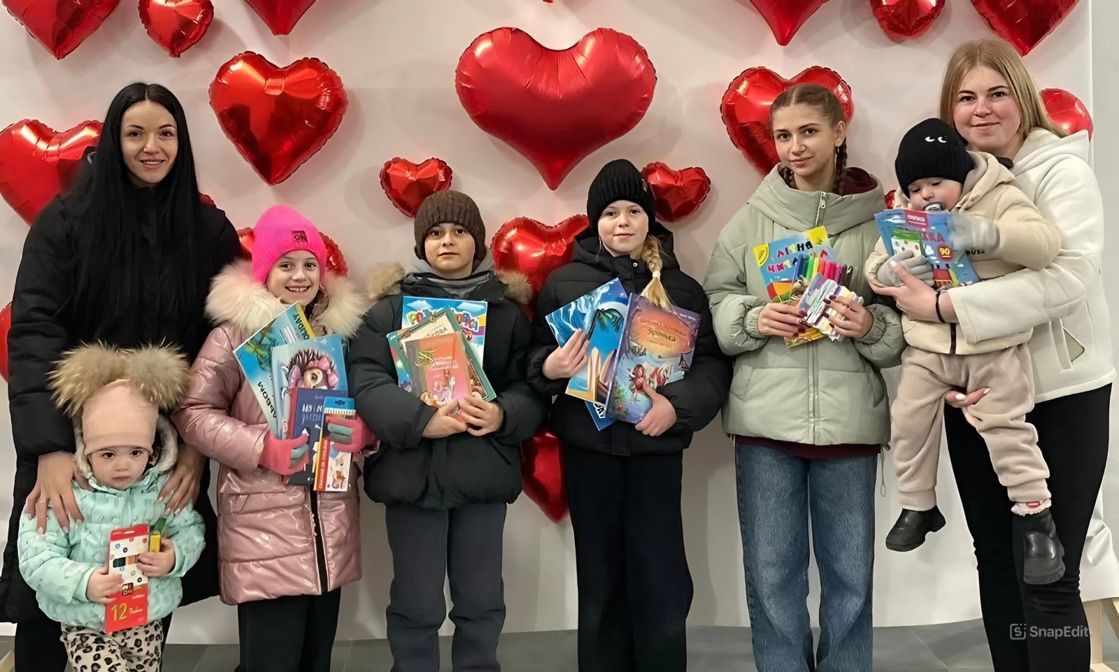 БЛАГОДІЙНА АКЦІЯ «ПОДАРУЙ ЧАСТИНКУ ЛЮБОВІ»