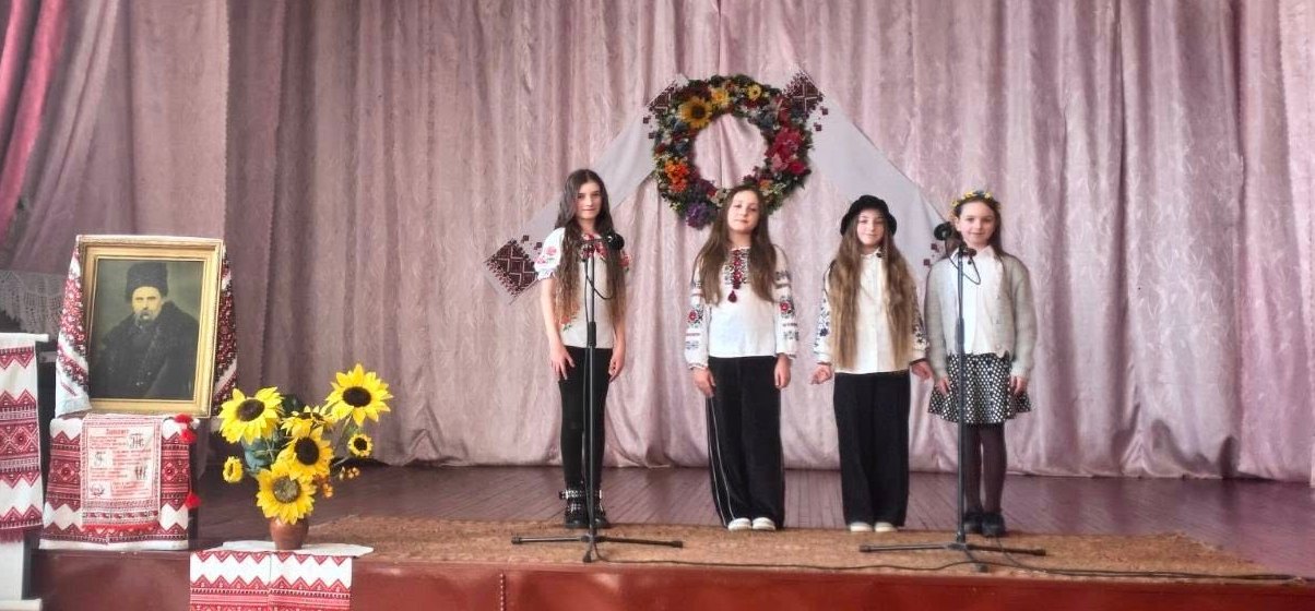 ЛІТЕРАТУРНО-МИСТЕЦЬКА ПРОГРАМА «ТАРАС ШЕВЧЕНКО – ДУША УКРАЇНИ» ВІДБУЛАСЯ В УЗИНІ