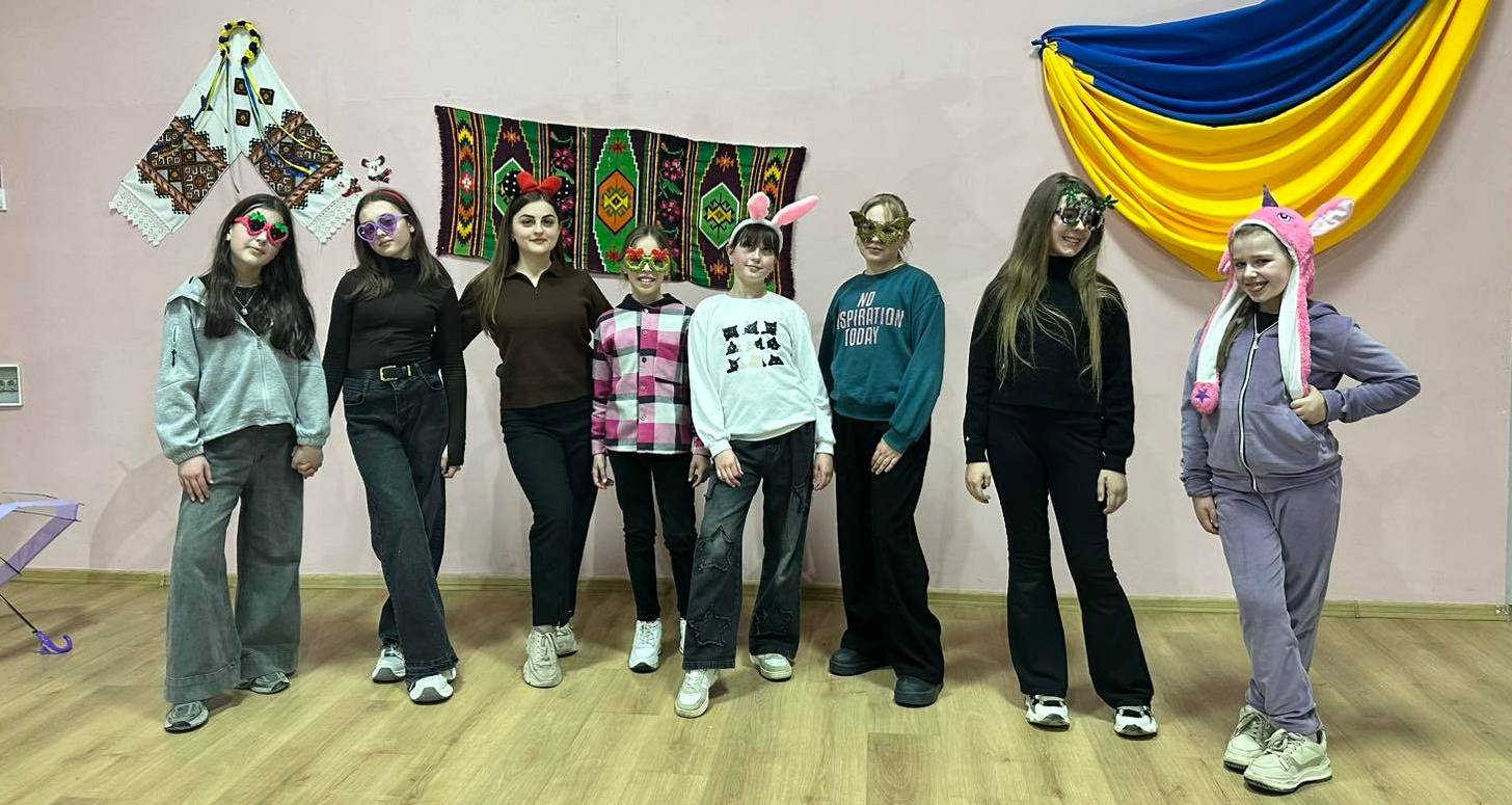 ДЕНЬ СМІХУ У БУДИНКУ КУЛЬТУРИ С. ТИСМЕНИЧАНИ