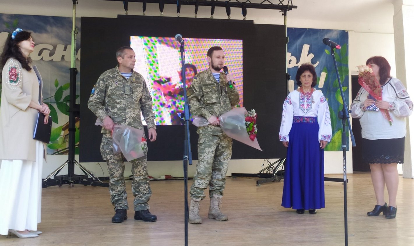 ДО ДНЯ МАТЕРІ ВІДЗНАЧИЛИ ТВОРЧИХ МАТЕРІВ