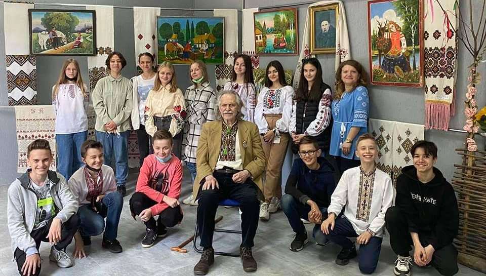 ЗУСТРІЧ З ХУДОЖНИКОМ ГЕННАДІЄМ ГРИЦЕНКОМ
