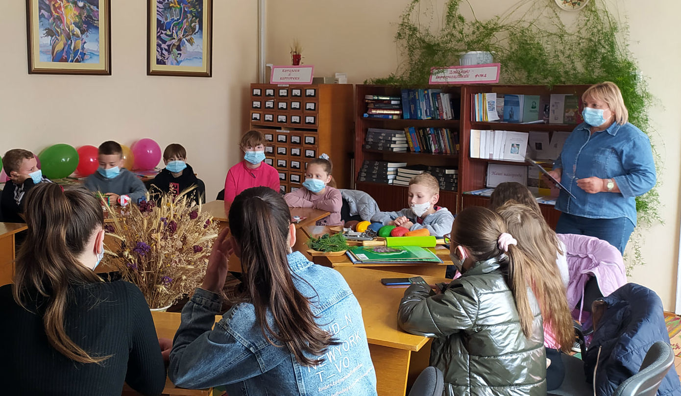У ТИСМЕНИЧАНСЬКІЙ БІБЛІОТЕЦІ ВІДБУЛОСЯ СВЯТО ДЛЯ ДІТЕЙ