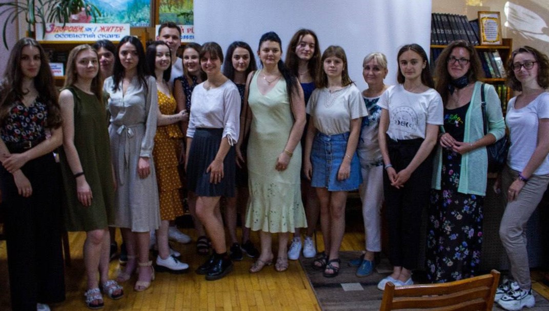 ЛІТЕРАТУРНИЙ ВЕЧІР АНГЛІЙСЬКОЇ ТА АМЕРИКАНСЬКОЇ ПОЕЗІЇ