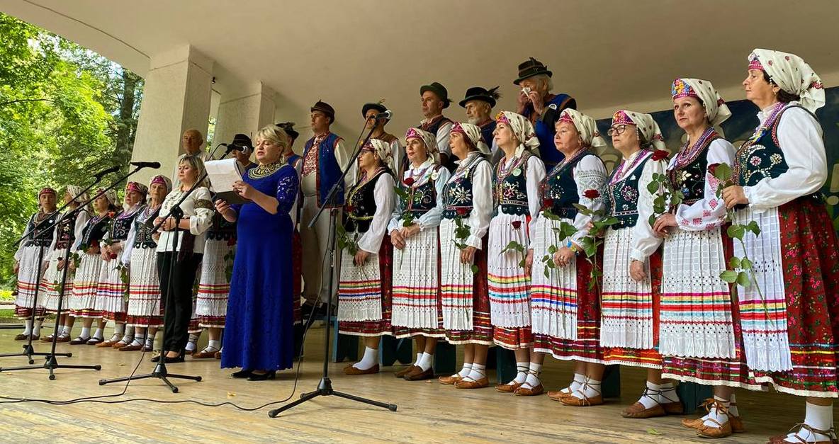 ПАТРІОТИЧНИЙ ПЕРФОРМАНС ЗА УЧАСТЮ ХОРОВОЇ КАПЕЛИ "БЕСКИД"