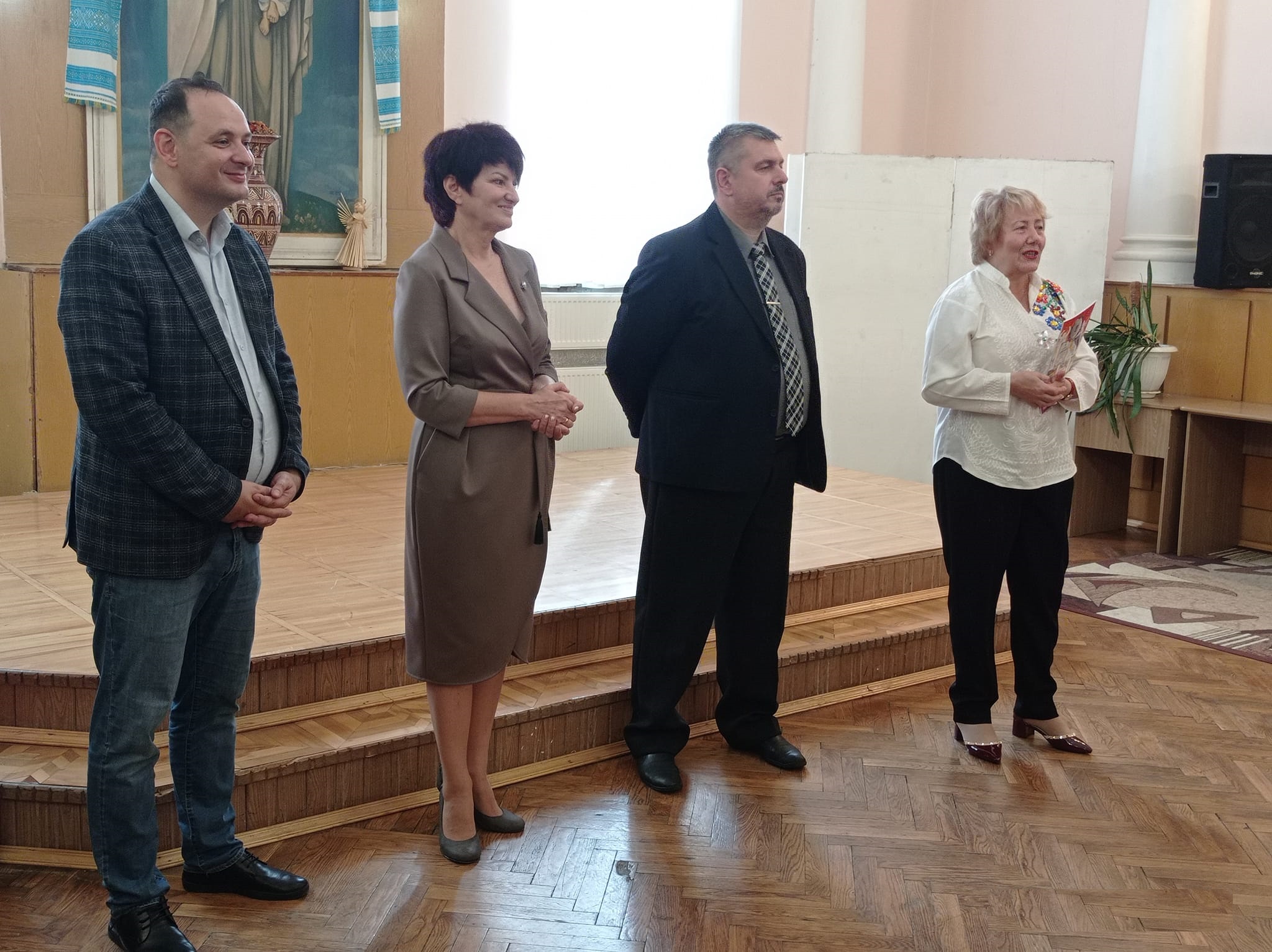 В ОНМЦ ВІДКРИЛАСЯ ВИСТАВКА НІЖИНСЬКИХ МИСТЦІВ
