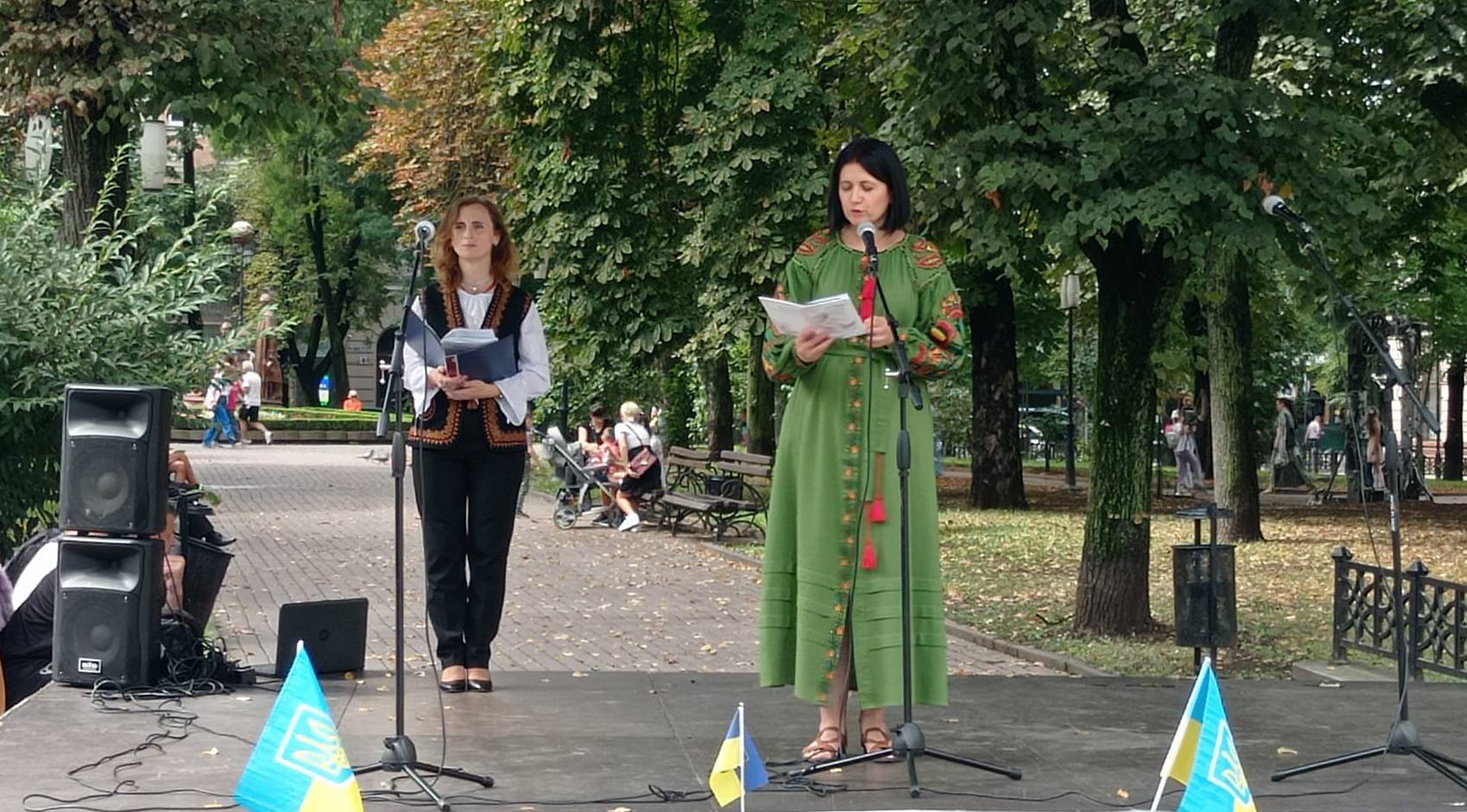 БІБЛІОПРОСТІР ДО ДНЯ НЕЗАЛЕЖНОСТІ