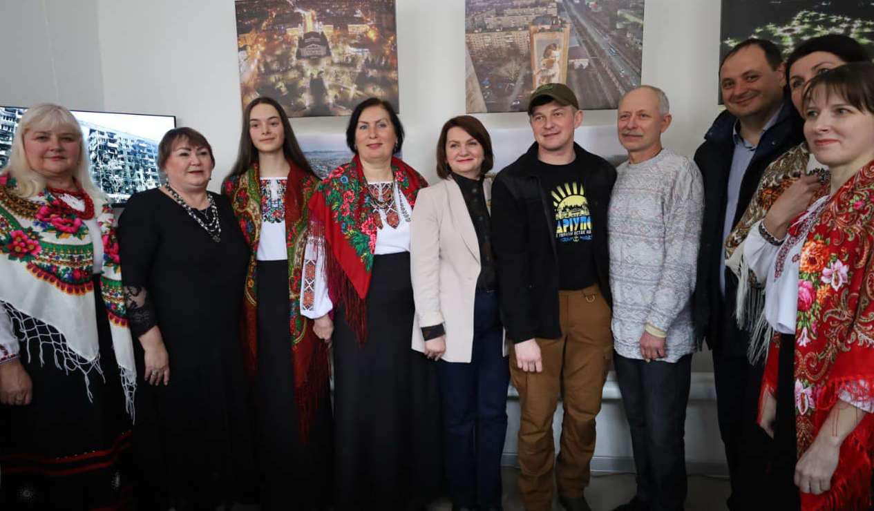 ФОТОВИСТАВКА ПРО МАРІУПОЛЬ ВІДКРИЛАСЯ В ЦЕНТРІ СУЧАСНОГО МИСТЕЦТВА