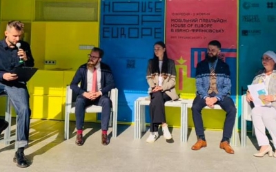 МОБІЛЬНИЙ ПАВІЛЬЙОН HOUSE OF EUROPE У ФРАНКІВСЬКУ