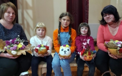 ОСІННЯ КОМПОЗИЦІЯ ВІД УЧАСНИКІВ ГУРТКА «HAND MADE»