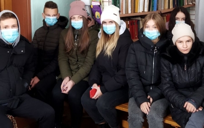 У КАМІННЕЦЬКІЙ БІБЛІОТЕЦІ ДИВИЛИСЬ ФІЛЬМ "НАТАЛКА ПОЛТАВКА