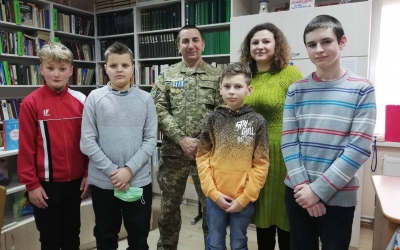 ЗУСТРІЧ З ГЕРОЄМ УКРАЇНИ ДМИТРОМ ТРИНОГОЮ