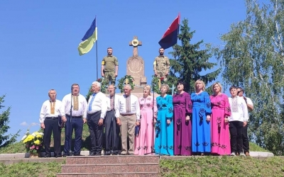 ПРОЦЕСІЙНА ЗЕЛЕНОСВЯТОЧНА ХОДА У КРИХІВЦЯХ