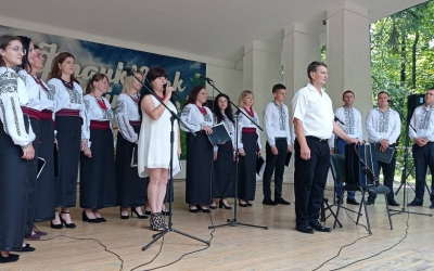 МИСТЕЦЬКО-ПАТРІОТИЧНА ПРОГРАМА ЗА УЧАСТЮ ТВОРЧИХ КОЛЕКТИВІВ СІЛ БРАТКІВЦІ ТА ДРАГОМИРЧАНИ