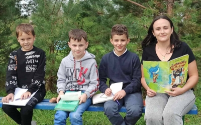 КОЛИ ДІТИ ГРАЮТЬСЯ - ВІРШІ ТЕЖ СКЛАДАЮТЬСЯ