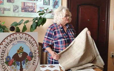 ЗАСІДАННЯ КЛУБУ "ПОСИДЕНЬКИ У ПАНІ АННИ"