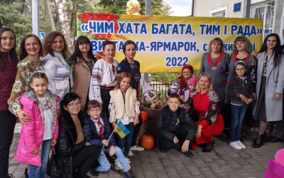 ЯРМАРОК НА ПІДТРИМКУ ЗСУ У МИКИТИНЦЯХ