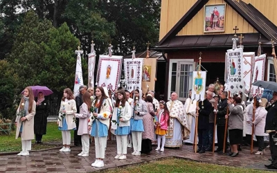 У МИКИТИНЦЯХ ВІДЗНАЧИЛИ 100-РІЧЧЯ ЦЕРКВИ СВ. МИКИТИ