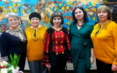 БАРВИСТИЙ СВІТ МАРІЧКИ ПАЗИНЮК