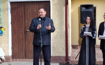 ВІДКРИЛИ ПАМ'ЯТНУ ДОШКУ ПЕТРУ ЧОЛОВСЬКОМУ